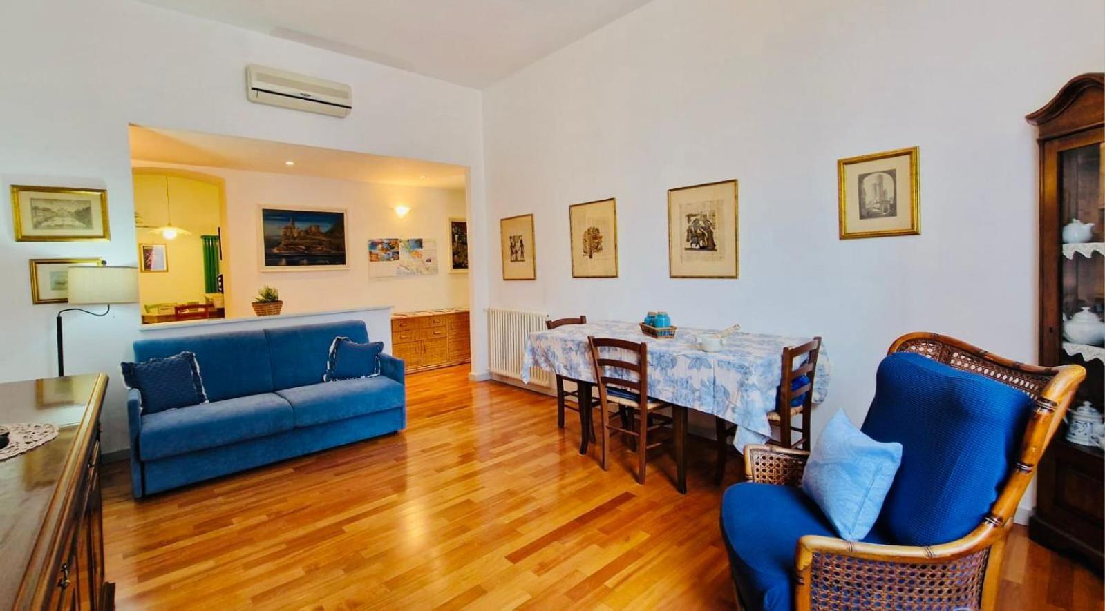 La Casa Di Geo Stazione Centrale La Spezia 5 Terre Bagian luar foto